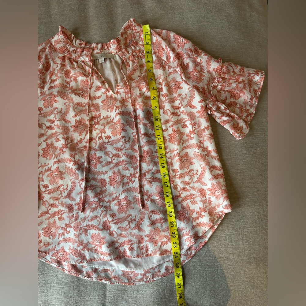 LOFT Floral V-Neck Blouse | Size Medium - Picture 9 of 9